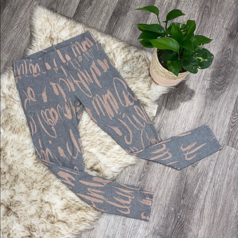 M Aerie Patterned Super High waisted Leggings